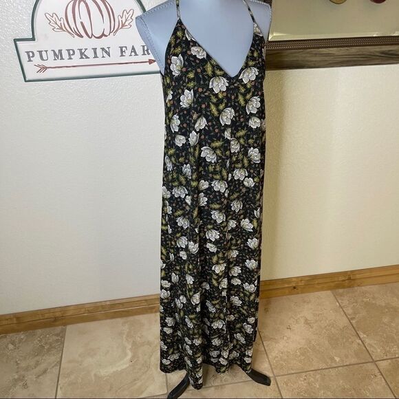 Smell The Roses Spaghetti Strap Floral V Neck Halter Back Maxi Dress Size Small - Picture 5 of 16